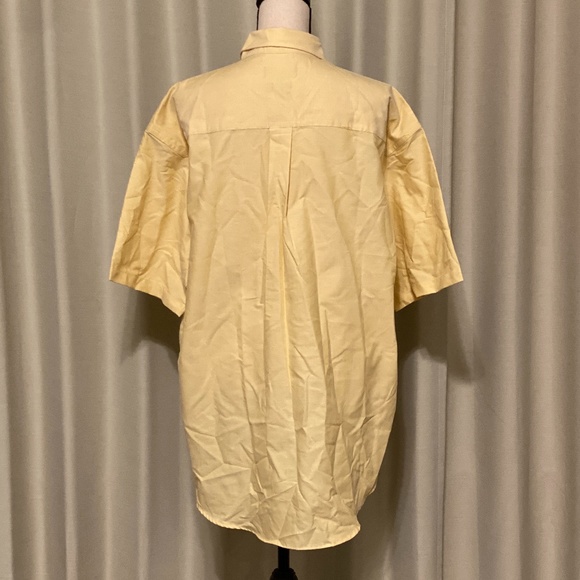 Men’s Short Sleeve Button Down - Picture 3 of 3